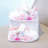 Zapatillas de Cuero Versátiles de Dibujos Animados para Niñas Primavera 2025 Impermeables Casuales Zapatos de Princesa para Niños Pequeños Zapatos Blancos