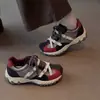 Zapatillas de entrenamiento alemanas de suela gruesa para mujer, nueva colección otoño 2026, zapatillas que aumentan la altura con suelas blandas, zapatillas casuales para mujer