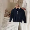 Conjunto de otoño para niños y niñas 2026 modelo nuevo, moderno y a la moda, top de manga larga y pantalón largo casual, conjunto de dos piezas para niños y niñas