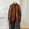 Bufanda de hilo transfronteriza europea y americana con letra H, moderna y a la moda, cálida y gruesa, con borlas largas, chal de doble cara y calentador de cuello