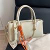 Principios de Primavera Nuevo Estilo Coreano Simple de Alta Gama Cuero Encerado al Aceite Bolso Cuadrado Pequeño Portátil Combinable para Viajeras Bolso Cruzado Moderno para Mujer