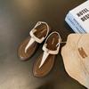 Sandálias Femininas de Verão Trendy Retro T-Strap Estilo Férias Versátil Fivela de Metal