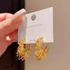Brincos Stud Minimalistas Geométricos Torcidos em Forma de C Prateados Moda Simples Francesa Nicho High-End Brincos Únicos