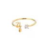 Anel de letra AliExpress 26 letras AZ banhado a ouro 18K anel neutro anel de dedo criativo joias por atacado