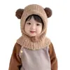 Chapéu de Inverno Infantil com Cachecol de Pelúcia Integrado para Meninos e Meninas, Chapéu Fofo e Super Fofo para Exterior, Acolchoado Quente com Proteção para as Orelhas