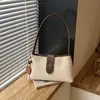 Bolso Cuadrado Pequeño Color Caramelo Fresco para Mujer 2026 Nuevo Bolso de Hombro con Hebilla de Cierre Bolso para el Trabajo Bolso de Axila Bolso para Mujer de Comercio Exterior