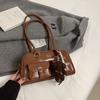 Bolso pequeño de alta gama para mujer, nuevo, otoño e invierno 2024, combinable, de un solo hombro, para el trabajo, para ir al trabajo, bolso de almohada portátil.