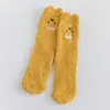 Pantufas Femininas, Meias de Dormir de Pelúcia, Meias de Veludo Coral, Meias de Dormir Domésticas Femininas que Não Soltam Fiapos, Meias Quentes para Chão de Cano Médio
