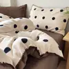 Nuevo Juego Sencillo de Invierno Espeso de Leche Polar Ropa de Cama Cuatro Piezas Funda Nórdica con Borde de Concha de Polar de Coral Sábana Plana Sábana Ajustable Juego de Tres Piezas