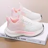 Zapatos Deportivos Casuales Nuevos Primavera 2026 para Niños Niñas Suela Suave Ligeros Versátiles Cómodos Transpirables Zapatos de Correr para Estudiantes