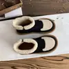 Botas de Neve Antiderrapantes Femininas Superfície de Pelúcia Birkenstock Botas Curtas 2026 Novo Estilo Fundo Plano Algodão Espessado com Veludo Interior Sapatos de Inverno Quentes