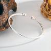 Pulseira de Carro Flor Estilo Coreano, Elegante, Moderna e Versátil, Pulseira de Pele de Cobra com Textura de Linha Bicolor Galvanizada Atacado