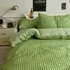 Nuevo Juego de Cama Funda Nórdica Juego de Cuatro Piezas Suave y Cómodo Dormitorio de Estudiante Lavable a Máquina Todas las Estaciones Rayas Simples