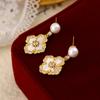 Novos Brincos Fritillaria Design Agulha de Prata Alto Padrão Luxo Leve Joias Elegantes para Senhora Brincos de Trevo de Quatro Folhas Pérola para Mulheres