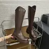 Botines Retro de Suela Gruesa Botas para Pantalón de Mujer 2026 Estilo Nuevo Hebilla Marrón Botas Ajustadas Plisadas Estilo Británico Botas de Moda