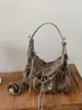Bolsa tote de couro macio plissada de design retrô de nicho transfronteiriça para mulheres, moderna, simples, cor sólida, bolsa de mão e bolsa de ombro da moda