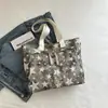 Bolso de mano grande de moda estilo retro para mujer, con estampado de estrellas, diseñado como bolso de hombro o bolso de axila, adecuado para ir al trabajo y versátil para el uso diario