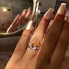 Anillo de mariposa popular en línea de Sanjie con incrustaciones de cobre y circonitas, joyería de alta gama, venta transfronteriza, joyería para mujer