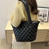 2024 Mulheres Outono e Inverno Novas Bolsas de Grande Capacidade de Diamantes Acolchoadas Moda Feminina Bolsa de Ombro Casaco de Algodão Bolsa Tote