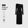 Vestido Maxi Rosa de Um Ombro para Mulheres, Estilo Primavera/Outono, Manga Longa, Franzido, Cintura Marcada, Justo ao Corpo, Puro Desejo, Delicado, Emagrecedor, Vestido Formal