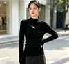 Suéter de malha com design Andy em veludo, de duas peças, com gola semi-alta e detalhes vazados para mulheres, top base slim fit outono e inverno
