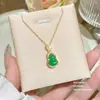 Nuevo colgante de calabaza verde estilo chino, exquisita cadena para la clavícula de nicho, collar completo de diamantes de tendencia nacional estilo ins