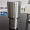 Suministro de taza de hielo portátil europea y americana de 30 oz, taza térmica al vacío para automóvil 304, taza para automóvil con aislamiento térmico, taza para cerveza de cola