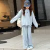 Conjunto Esportivo Infantil Primavera e Outono 2026 Novo Estiloso Roupa Infantil Menina Estilo Coreano Roupa de Outono Conjunto Infantil de Duas Peças