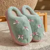 Pantuflas de algodón con lazo para niñas de invierno, pantuflas lindas de felpa de pelo largo engrosadas para mujer, suela suave antideslizante para interiores