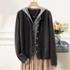 Novo Cardigã de Tricô Color Block Feminino 100% Lã, Peça Falsa Dupla, com Capuz, Suéter com Capuz, Segunda Pele de Cashmere