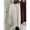 Agora a Nova Coleção Primavera/Verão 2026 do Designer Coreano Amo*Ento Apresenta Calças-Saia Elegantes Plissadas, de Barra Larga e Volumosas