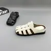 Meias Pantufas Fechadas Estilo Francês para Mulheres, Novo Modelo Verão 2026, Adequadas para Usar com Saias, Sandálias Planas Prata Slip-On