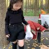 Suéter Macio e Aconchegante para Meninas 2025 Novo Suéter Infantil com Gola de Renda Divertida Base Tricotada de Cor Sólida Suéter Infantil para Meninas