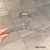 Pinza para el Cabello Grande de Peluche para Mujer 2025 Modelo Nuevo Pinza Tiburón de Gama Alta Estilo Coreano Sensación de Alto IQ Pinza Melard
