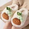 Pantuflas de algodón de suela gruesa con diseño de dibujos animados, nuevo estilo otoño/invierno 2026, pantuflas de interior cálidas y acogedoras, esponjosas y lindas