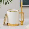 Taza de Cerámica Dorada Nórdica Simple de Lujo Ligero Oficina Hogar Té Perfumado Leche Café Taza de Agua Taza de Regalo