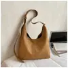 Bolsa Tote Grande de Couro Estilo Coreano Retrô para Mulheres Inverno 2025 Bolsa de Mão Simples para Trabalho e Deslocamento Bolsa de Ombro