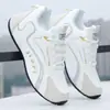 Sapatos Masculinos Couro Novo High-End Sapatos de Viagem Moda Moderna Versátil Esportivo Masculino Comércio Exterior Casual Sapatos da Moda para Homens