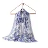 Bufanda de Seda Suave Estilo Nuevo 70*180 Estampado de Porcelana Azul y Blanca Bufanda Larga, Chal Elegante y Versátil, Velo de Protección Solar para Exteriores, Venta al por Mayor
