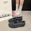 Elegantes zapatos de tacón bajos de estilo francés, ligeros y cómodos, con correas cruzadas, un diseño femenino tipo Mary Jane y un estilo simple y versátil adecuado para el uso diario.