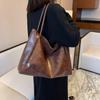 Bolsa Tote para Mujer 2025 Nuevo Otoño e Invierno Estilo Coreano y Japonés Gran Capacidad Bolso de Hombro de Cuero Suave Bolso de Mano Casual Retro Bolso Cubo