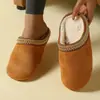 Chinelos femininos de algodão 2026, chinelos de casa internos de inverno, chinelos estilo boucle, chinelos de pelúcia com sola grossa, quentes, confortáveis e com sola macia