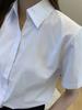 Camisa de Manga Curta Feminina, Design Branco, Novo Estilo de Nicho Verão 2025, Roupa Formal Profissional, Camisa de Trabalho Opaca