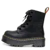 Botas de Moda com Solado Grosso de 6 Furos em Couro Crazy Horse Verde de Primeira Camada para Mulheres 1460 Botas Curtas Femininas Estilo Britânico Plataforma Cadarço Botas de Trabalho para Motociclista