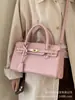 Bolso de Mano Simple de Gran Capacidad con Patrón de Lichi para Mujer, Bolso Cruzado Tote de Alta Gama de Moda Primavera 2026