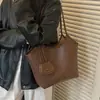 Juvenil Gran Capacidad Moda Bolso Tote Guardería Día de la Madre Nuevo Portátil 2026 Viaje de Negocios Verano Coreano de un Solo Hombro Simple para Mujer