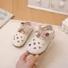 Colección de Verano 2026: Sandalias de Bebé Caladas con Punta Cerrada y Lazo Dulce, Zapatos de Playa para Niños, Zuecos para Niños Pequeños con Suela Suave