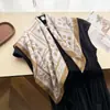 Pañuelo de Seda Estampado Flor de Marañón Margarita Pañuelo Cuadrado Pequeño Chal de Tacto de Alta Gama Protección Solar Pañuelo para el Cuello Pañuelo para la Cabeza Pañuelo