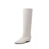 Botas de moda estilo británico de caña alta de 3 cm, nuevo modelo otoño e invierno 2026, punta fina, tacón bajo, botas de montar sin cordones hasta la rodilla