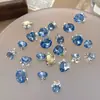 Arte de Unha Bola de Diamante com Diamantes Empilhados, Tendência Popular Online, Borboleta Azul Claro Gelo Brilhante Doce, Decorações de Unha Quadradas Grossas com Diamantes Empilhados
